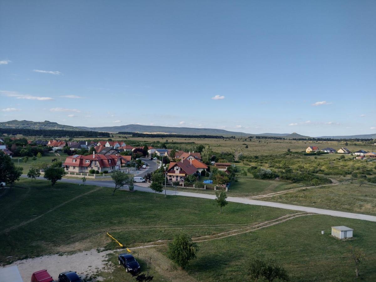 Kilato Apartman Apartment Tapolca Luaran gambar